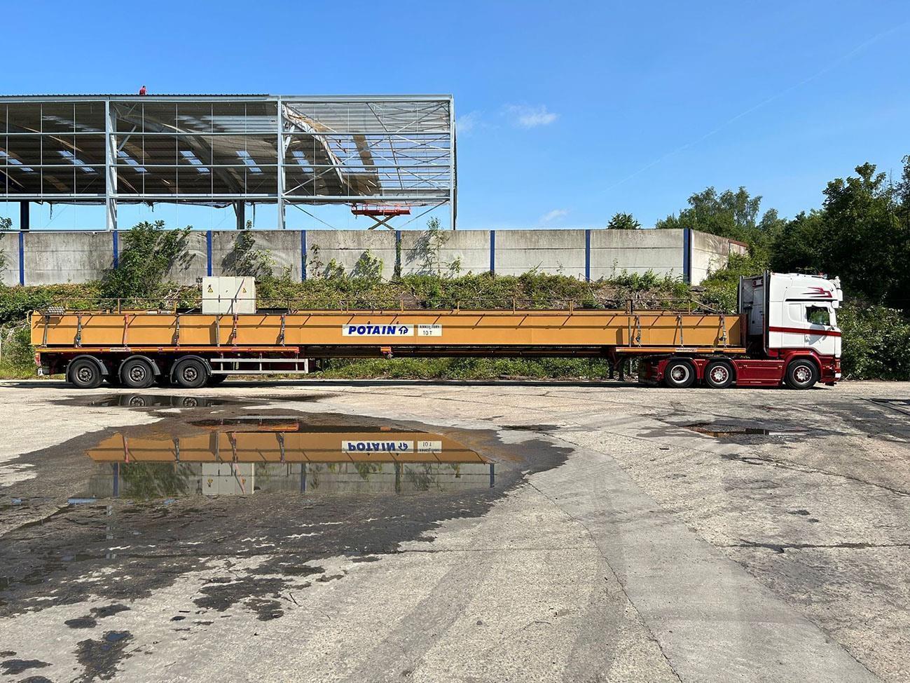 Vehicle (Transport)/Potain 10 ton x 24 meter