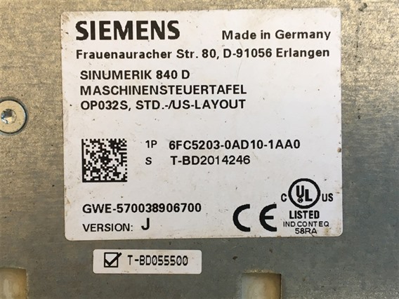 Siemens 6FC5203-0AD10-1AA0 (2)-Maschinensteuertafel OP032S