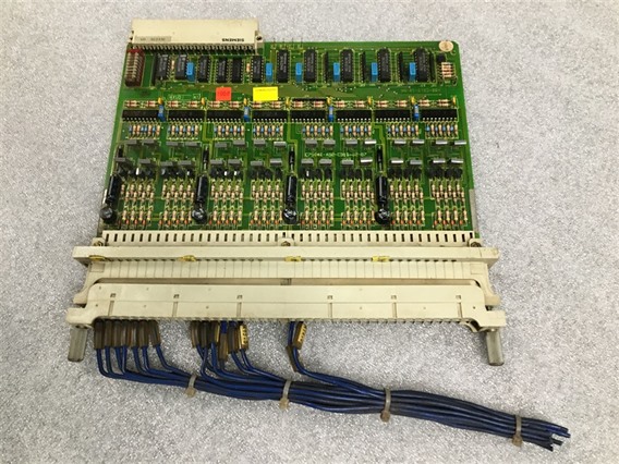 Siemens C79040-A92-C310-02-85, part of the set-