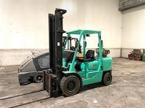 Mitsubishi 3,5 ton, Rollend materiaal - Heftrucks - Telescoop kranen - Vorklift - Trailers