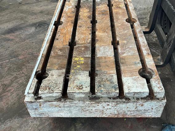 T-slot Table 1980 x 1000 x 280 mm