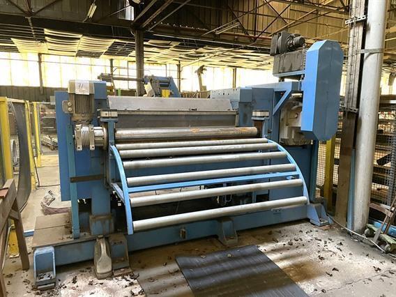 CBM sandwich panel line / Manni & Cannon