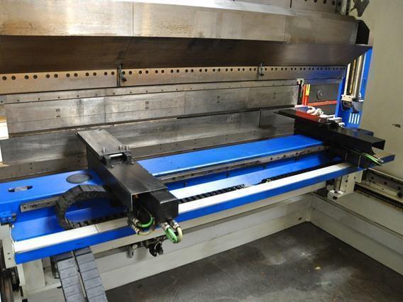 Trumpf trumabend 230 ton x 3050 mm CNC