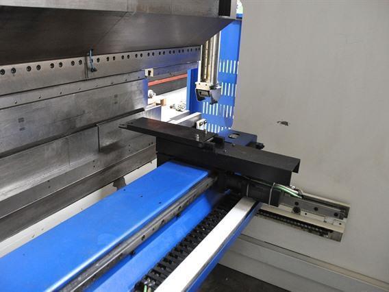 Trumpf trumabend 230 ton x 3050 mm CNC