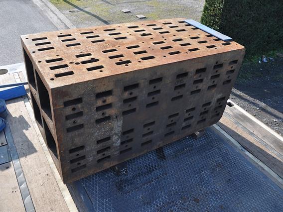 Clamping bloc 1500 x 750 x 750 mm