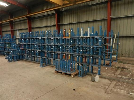 Stacking rack system including lifting device