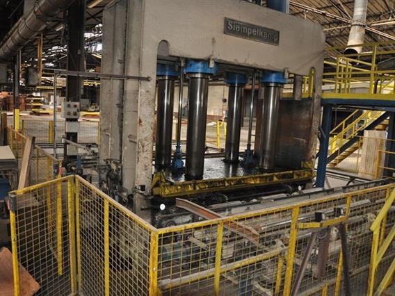 Siempelkamp panel press 620 ton