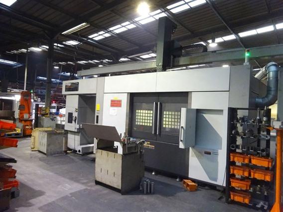 DMG Mori Seiki NT-4250/1500SZ + robot